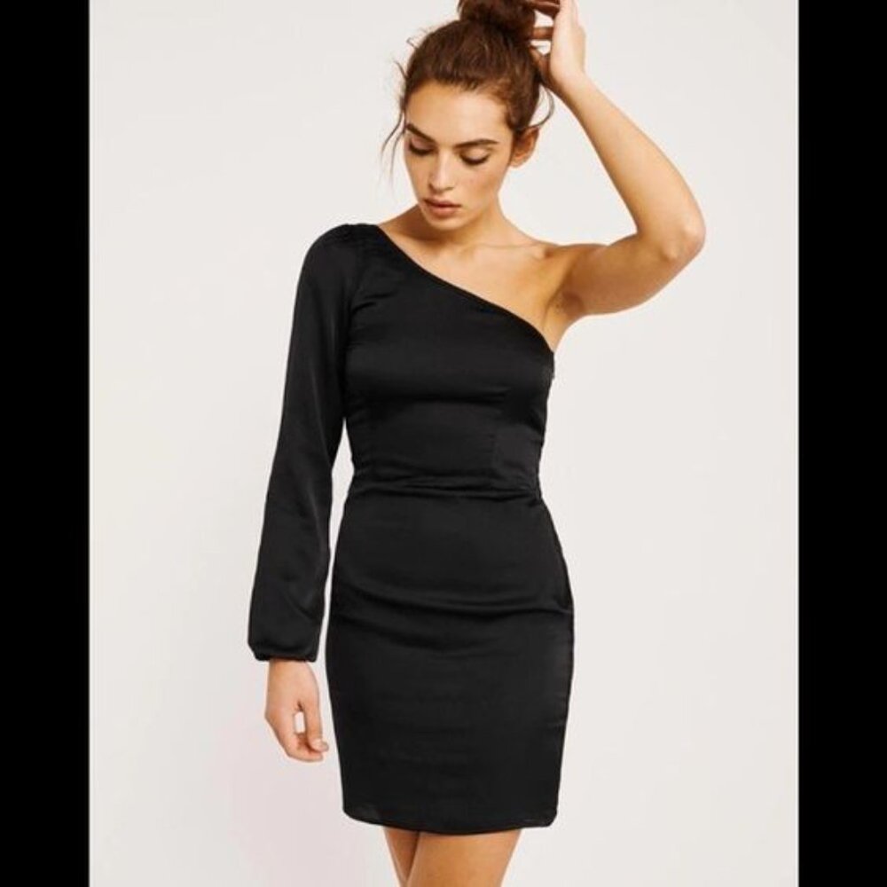 Abercrombie & Fitch Women's One Shoulder Satin Mini Dress in Black